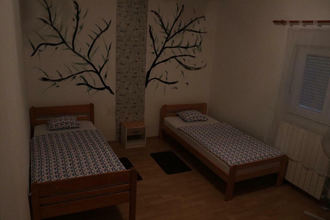 Green Hostel Задар Экстерьер фото